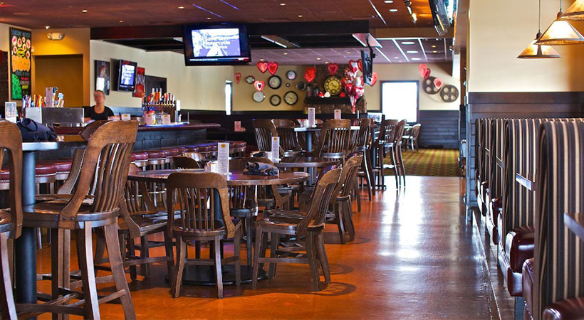Maple Grove Grill & Bar South Haven