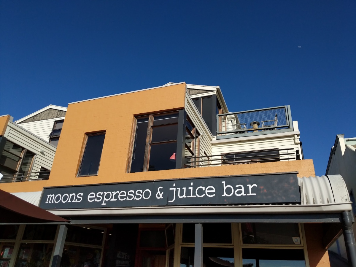 Moons Espresso Bar